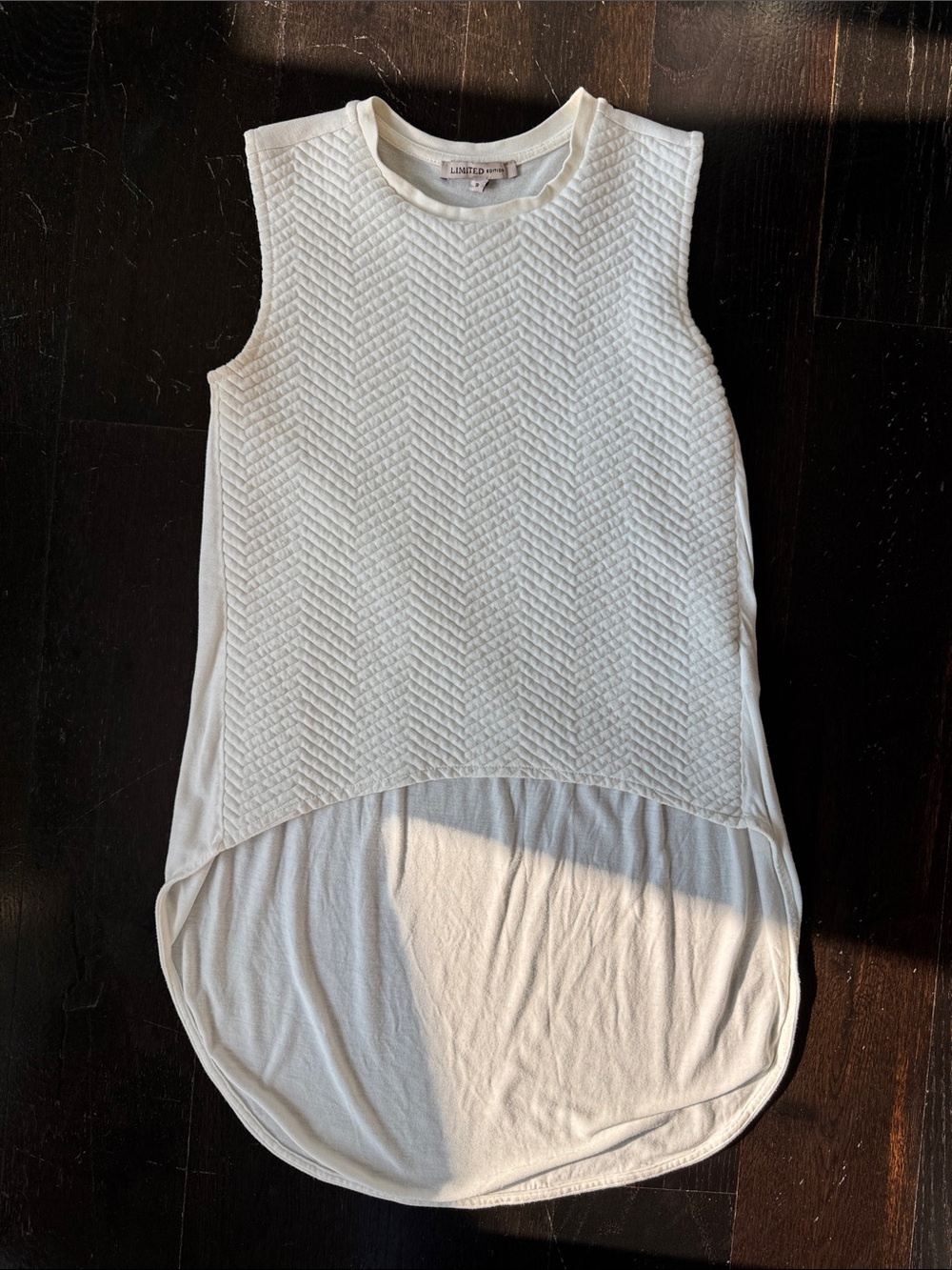 The Limited Cream Quilted-Front High-Low Sleeveless Tank